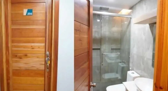 Rudhil's Place Hotel, Забронировать Отель Отели Себу с парковкой, рядом с Yap Sandiego Ancestral House, Парковка