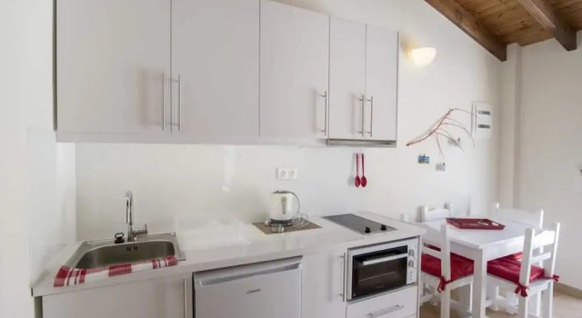 Апартаменты Filoxenia Kirki Apartments