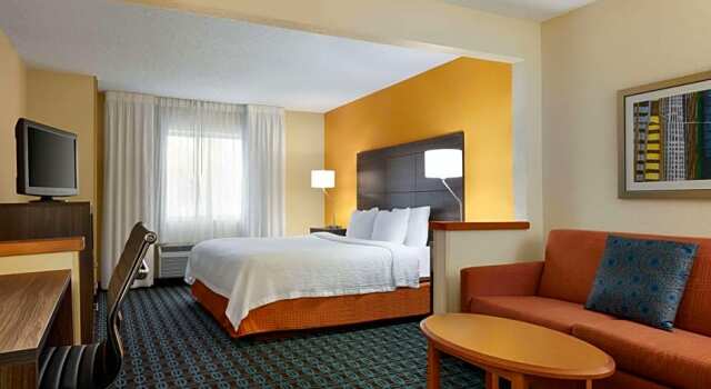 Двухместный номер Deluxe Baymont by Wyndham Tulsa