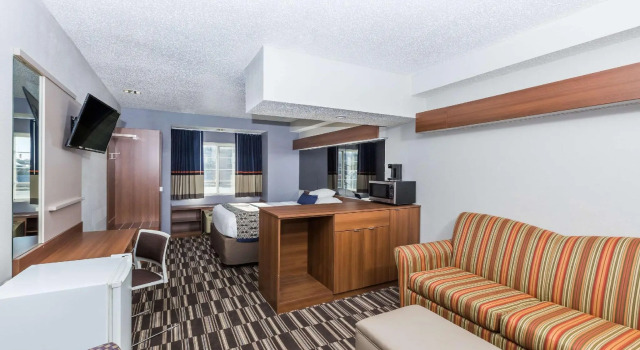 Двухместный люкс-студио Microtel Inn & Suites by Wyndham Sioux Falls