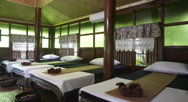 360 Tanawasin Resort & Spa, Забронировать Курортный отель Чианграй провинция Чианграй