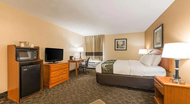 Номер Standard Quality Inn & Suites Portage Central