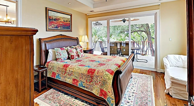 New Listing! 2-unit Lake W/ Boat Launch 6 Bedroom Home