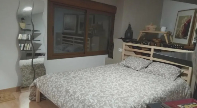 Studio in Madrid, With Shared Pool, Enclosed Garden and Wifi, Забронировать Отель Отели Мадрида с парковкой, рядом с Торговый центр Arturo Soria Plaza, Парковка
