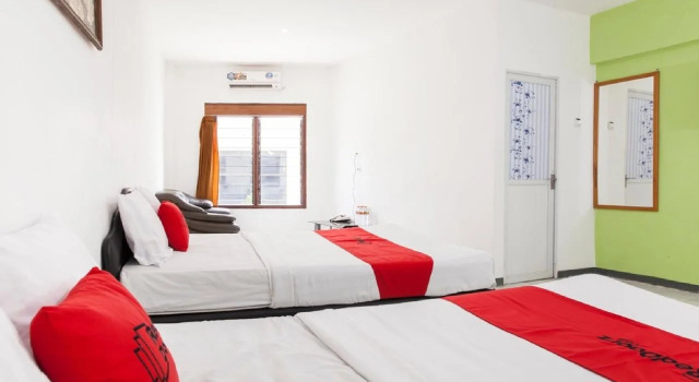 RedDoorz Plus near Songgoriti Temple, Book Hotel 3-stjernede hoteller i Songgoriti, 3*