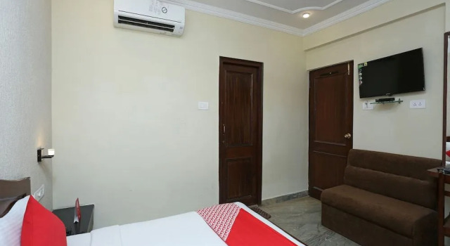 OYO 10515 Hotel Vishnu Villas