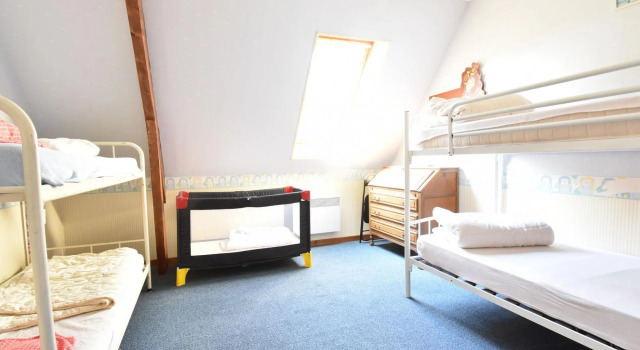 Serene Holiday Home in Saint Pierre le Vieux with Garden, Varaa Hotelli Saint-Pierre-le-Vieux Ranska