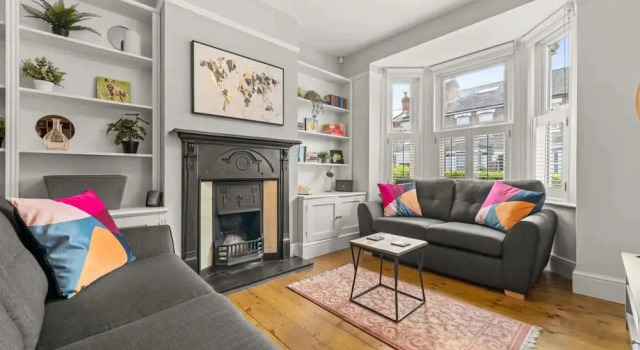 Reading Station - Modern Home w Garden Sleeps 6, Book Feriehus Villaer i Reading, Villa