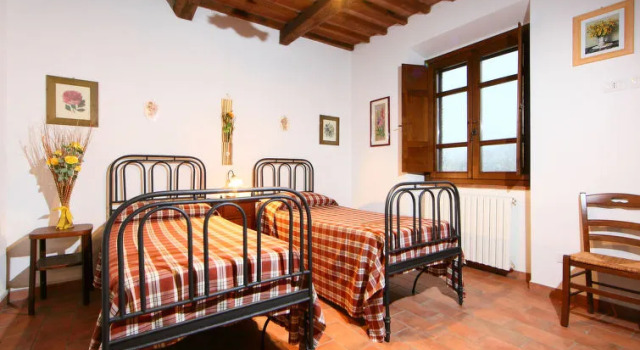 Quercia, Buchen Sie Ferienwohnung Hotels in Trevinano mit Pool, Schwimmbad