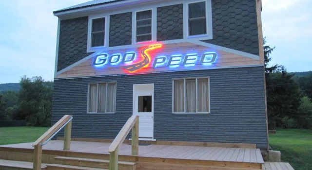 Godspeed Events and Lodging, Book Hotel Hoteller i Centre Hall med parkering, Parkering