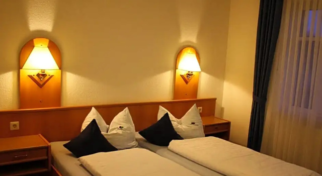 Hotel Restaurant Bergeshöhe, Забронировать Отель Меттинген Münsterland