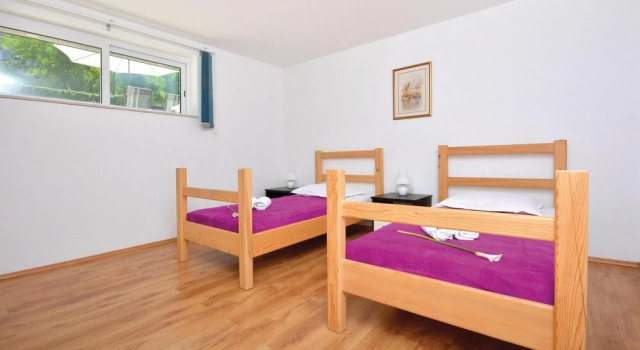 Nice Home in Split With Wifi and 4 Bedrooms