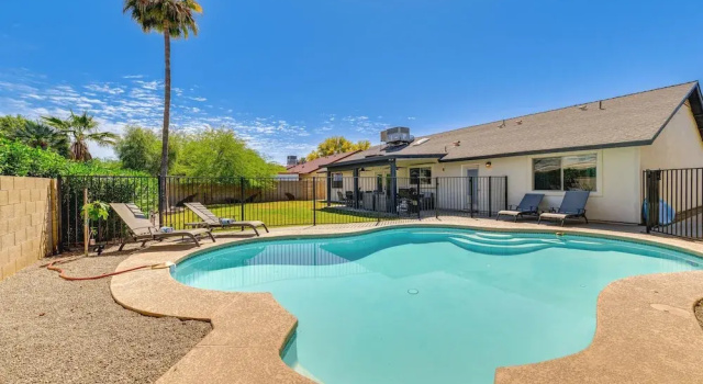 Коттедж Desert Home w/ Private Pool in Mesa: Near Golf