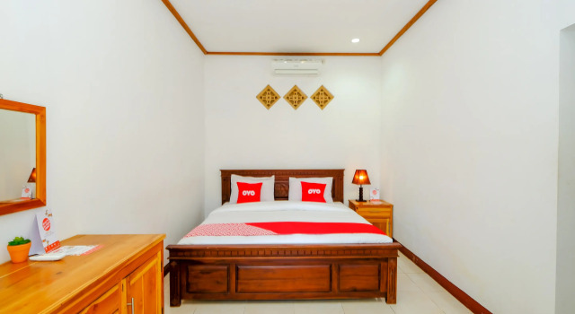 Kuta Circle Homestay, Book Hotel Hotels in Lombok with Parking, Parking