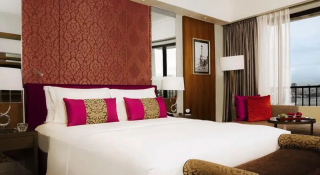 Номер Luxury Sofitel Philippine Plaza Manila