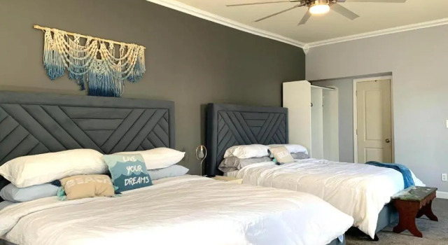 Номер Standard Gorgeous Beach House Steps to the Beach