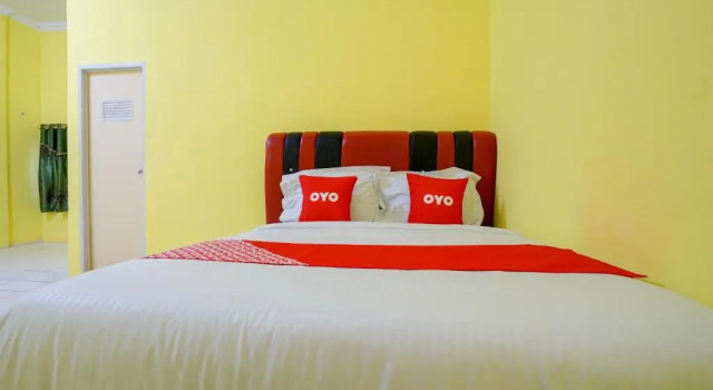 Номер Deluxe Hotel Alam Lestari RedPartner