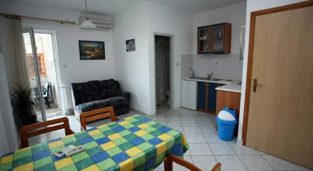 Apartments Jakšić