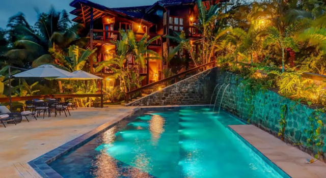 Chocolate Hotel, Забронировать Отель Итакаре Cocoa Coast