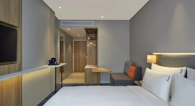 Двухместный номер Standard Holiday Inn Express Bengaluru Bommasandra by IHG