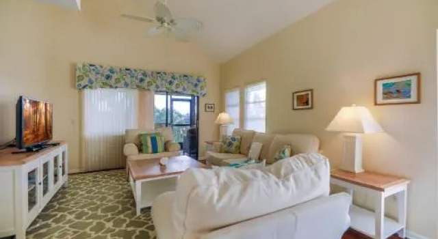 Fore Dunes Home, Забронировать Отель Санибел Санибел, рядом с Торговая палата Санибела