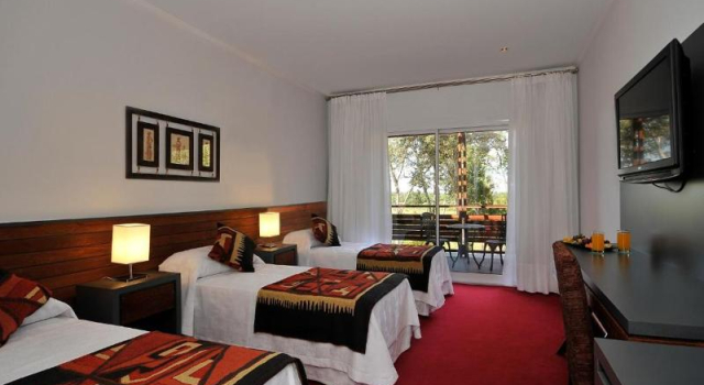 Трёхместный номер Standard с балконом Gran Hotel Tourbillon & Lodge
