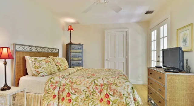 Easy Livin' by Avantstay Key West Home w/ Pool & BBQ Month Long Stays Only