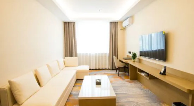 Люкс Business New Century Hotel (Gangcheng Branch)
