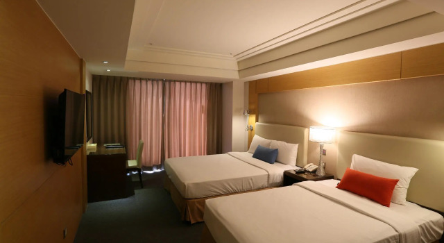Трёхместный номер Standard Ever Delightful Business Hotel