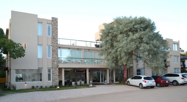 Agua Bay, Забронировать Отель Отели провинции Буэнос-Айреса с бассейном, Бассейн