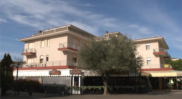 Residence Vacanze Roma, Забронировать Отель Эраклеа Линьяно-Ривьера