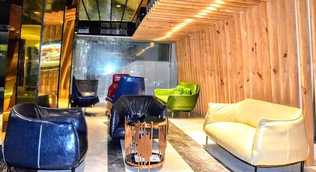 Grace Cox Smart Hotel
