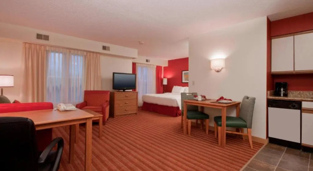 Люкс Residence Inn by Marriott Davenport