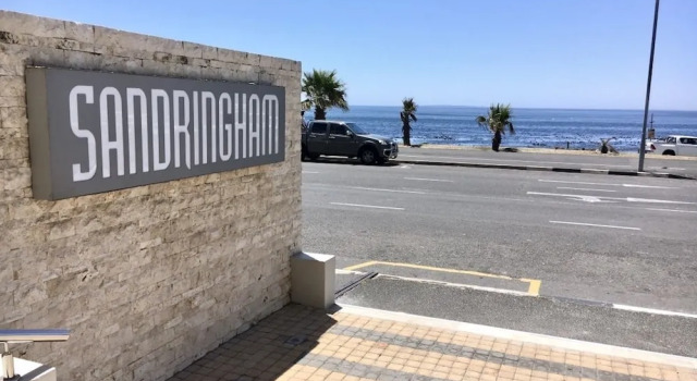 Sandringham Bachelor Beach Road, Забронировать Отель Отели Кейптауна 3 звезды, рядом с Конференц-центр Avenue, 3*