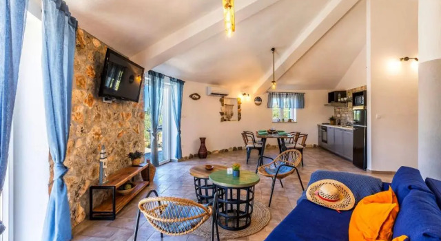Beautiful villa Big Hobbit 1