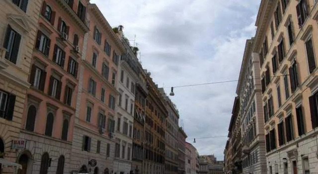 Appartamento Vicino al Colosseo, Забронировать Апартаменты/квартира Рионе Монти Рим, рядом с Посольство США в Риме