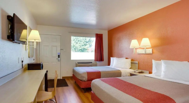 Четырёхместный номер Deluxe Motel 6-Albuquerque, NM - Carlisle