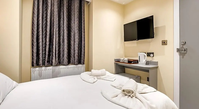 Номер Deluxe Belmont Hotel