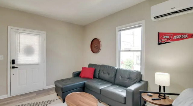 Hilltopper Convenience: Modern Duplex Near WKU, Rezerwuj Hotel Bowling Green 