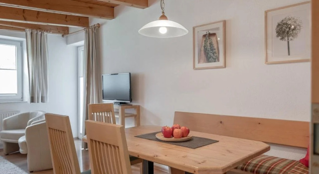 Apart Seldon, Prenota Hotel Hotel a Tirolo con parcheggio, Parcheggio