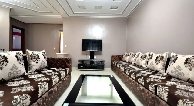 Appartement Amira Fnideq, Rezerwuj Apartament Hotele w Tanger-Tetouan z parkingiem, Parking
