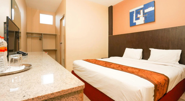 Avi Hotel Surabaya