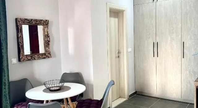 Lux Apartman IV