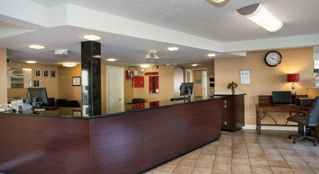 Econo Lodge Inn and Suites Bellingham, Book Hotel Bellingham Mount Baker