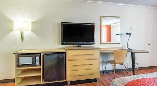 Номер Standard с балконом Motel 6-Gatlinburg, TN - Smoky Mountains