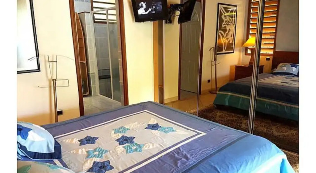 Villa Oramarama, Book Villa 4-Star Hotels in Moorea, 4*