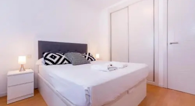 Apartament And Parking Ventura, Забронировать Апартаменты/квартира Отели Малаги с парковкой, рядом с Centro Comercial Larios Centro, Парковка