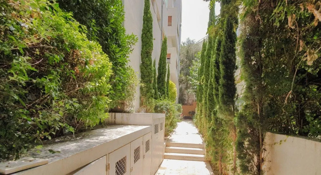 Charming 2 Bdr Apartment Garden Dizengoff #TL41, Buchen Sie Ferienwohnung SPA-Hotels in Tel Aviv, in der Nähe von The Cameri Theatre, SPA