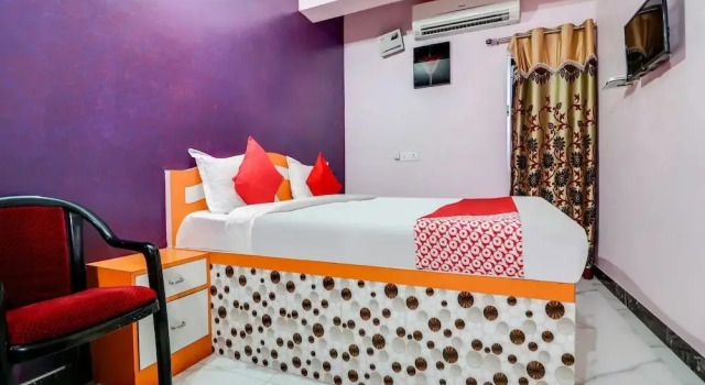 Triotel Hotels And Banquets Opc by OYO Rooms, Boek Hotel Dhanbad Jharkhand