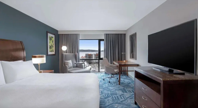 Двухместный номер Business Hilton Garden Inn Burlington Downtown
